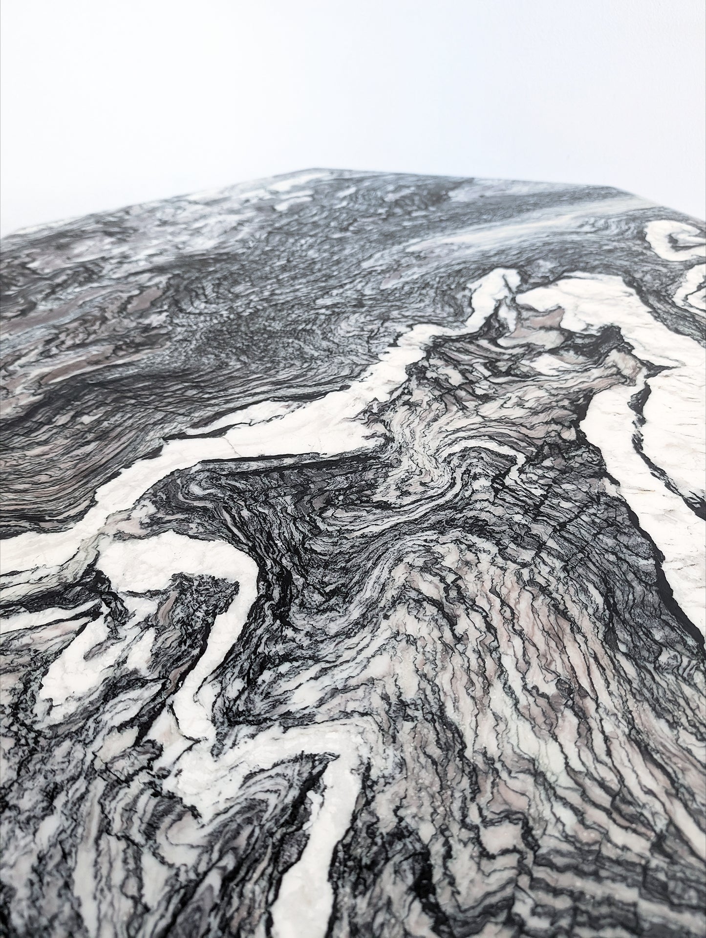 Italian Hexagon Coffee Table in Cipollino Ondulato Marble 1970s