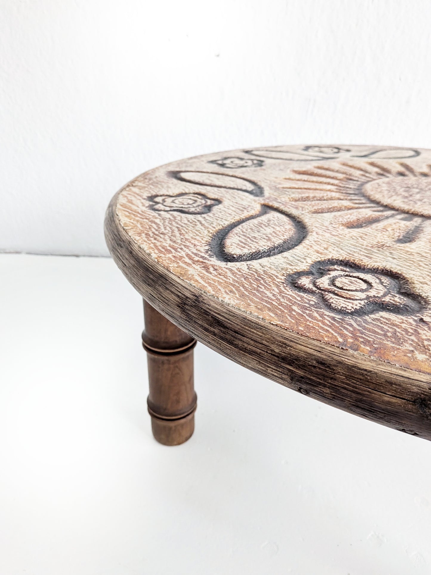 Round Lavastone Coffee Table By François Chaty For Vallauris 1960s