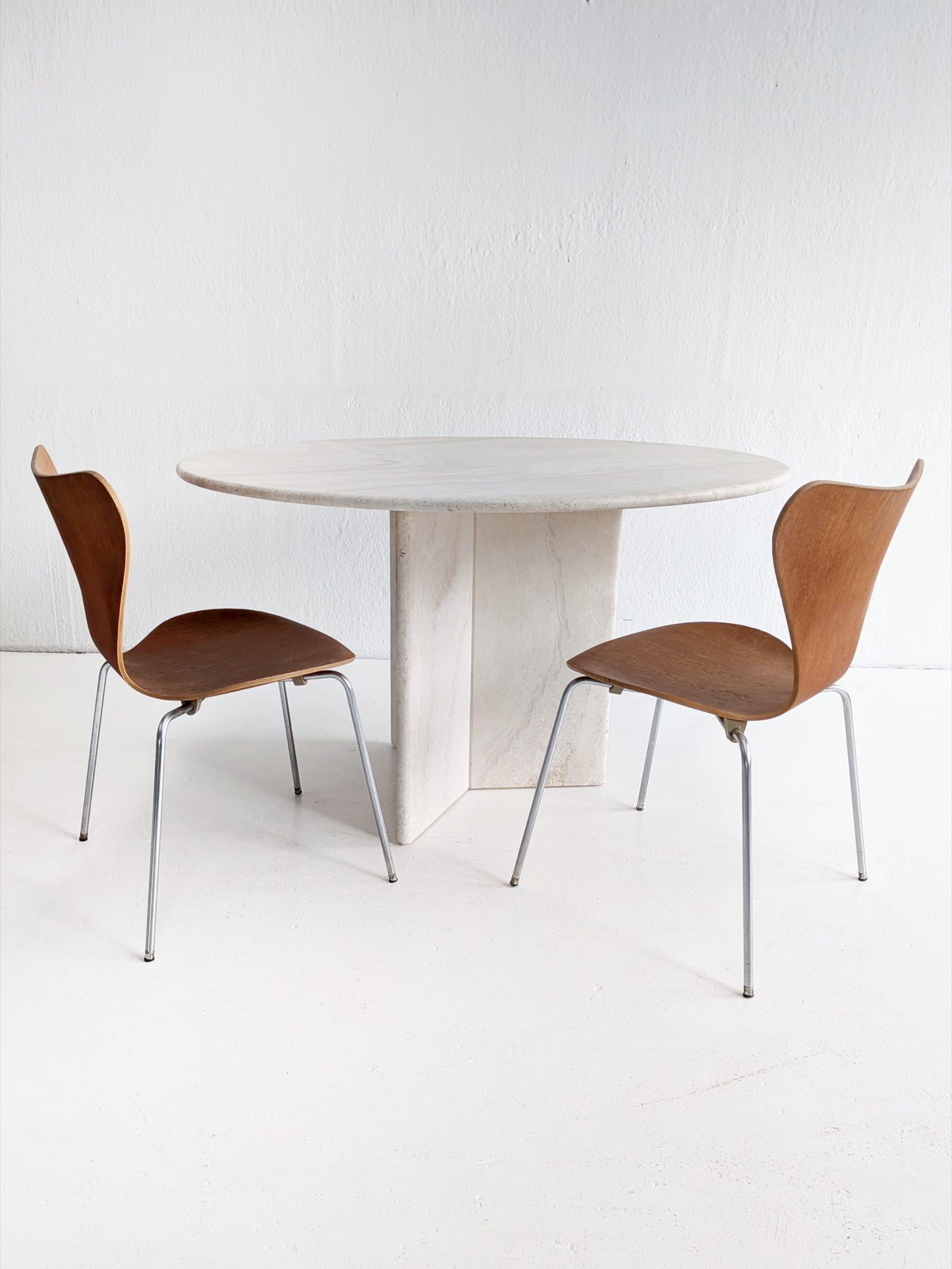 Round Travertine Dining Table 1980's