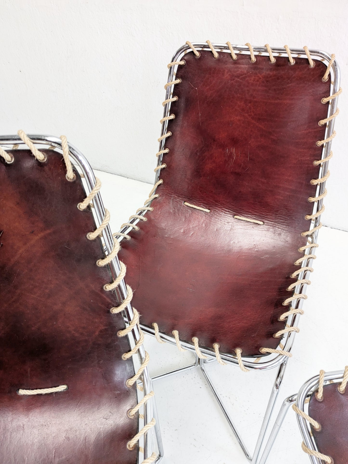 Set of 4 Italian Modern Leather Sling Back Chairs 1970s