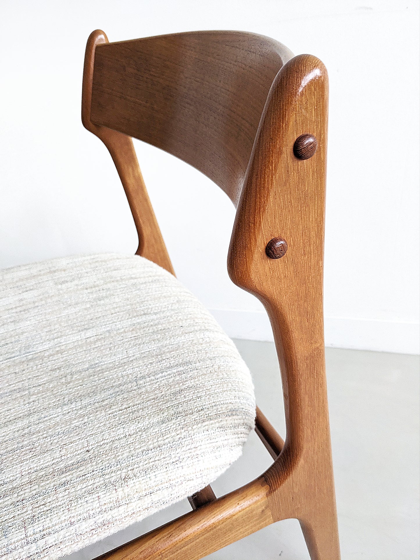 Set of 6 'Model 49' Dining Chairs by Erik Buck for Oddense Maskinsnedkeri 1960's