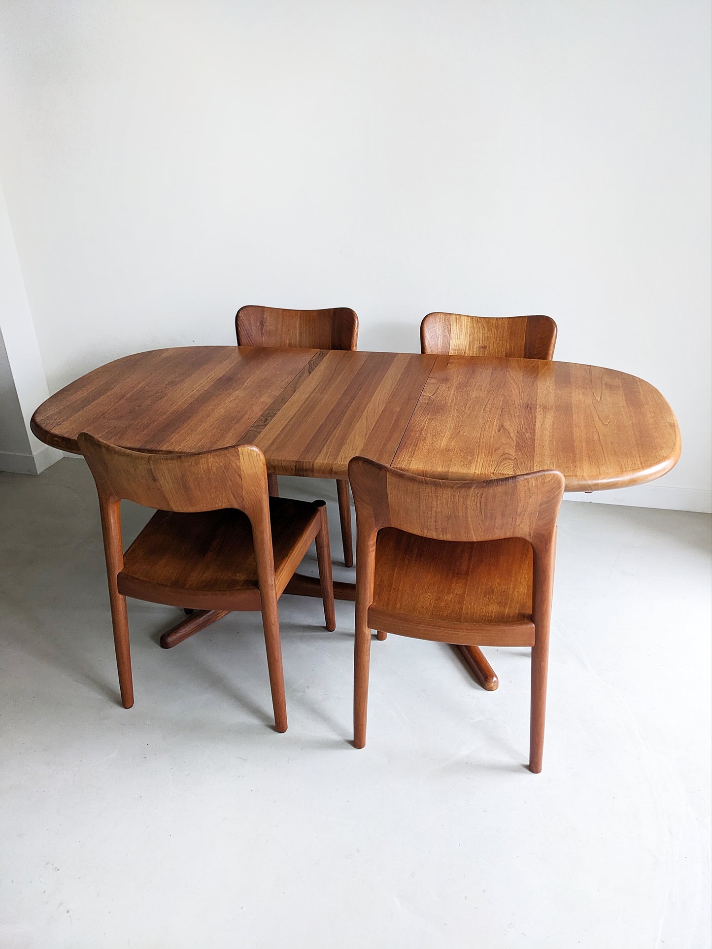 Extendable Dining Table by Juul Kristensen for Glostrup Møbelfabrik 1960's
