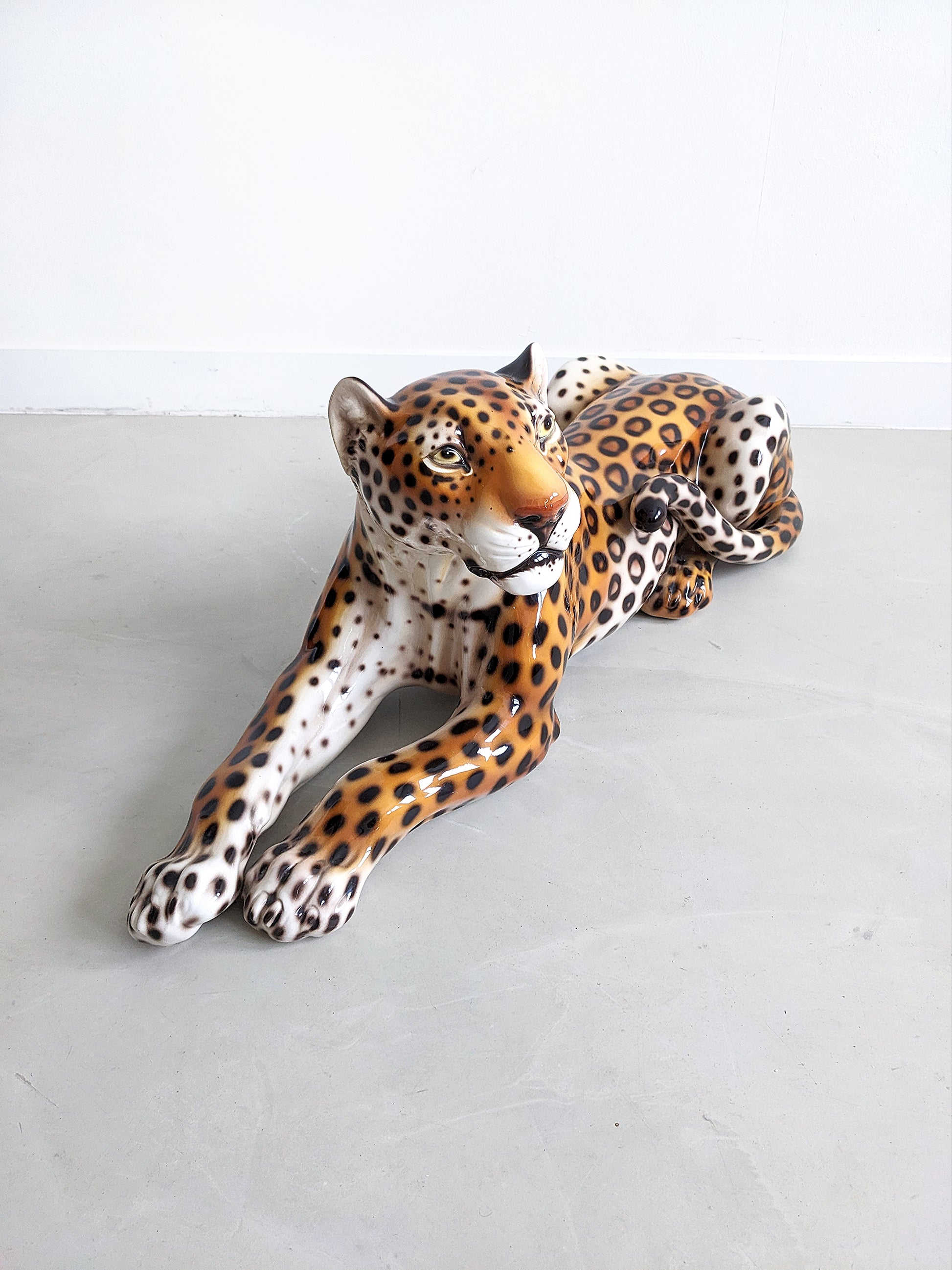 Handpainted vintage design ceramic leopard. Ronzan. Made in Italy. Italian design. 