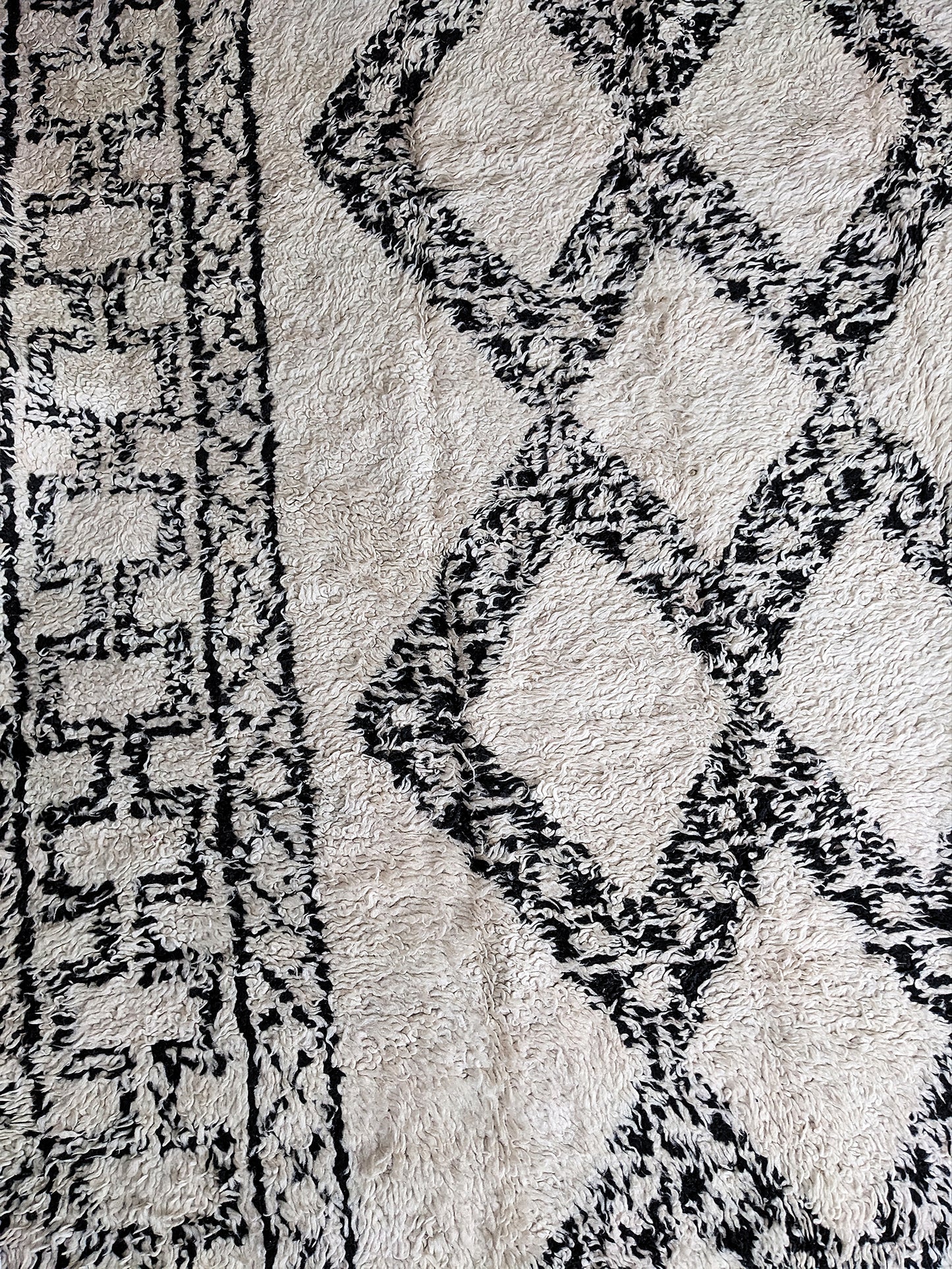 Black & White Marmoucha Rug