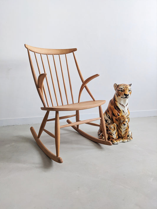 Rocking Chair 'IW3' by Illum Wikkelsø for Niels Eilersen 1960's