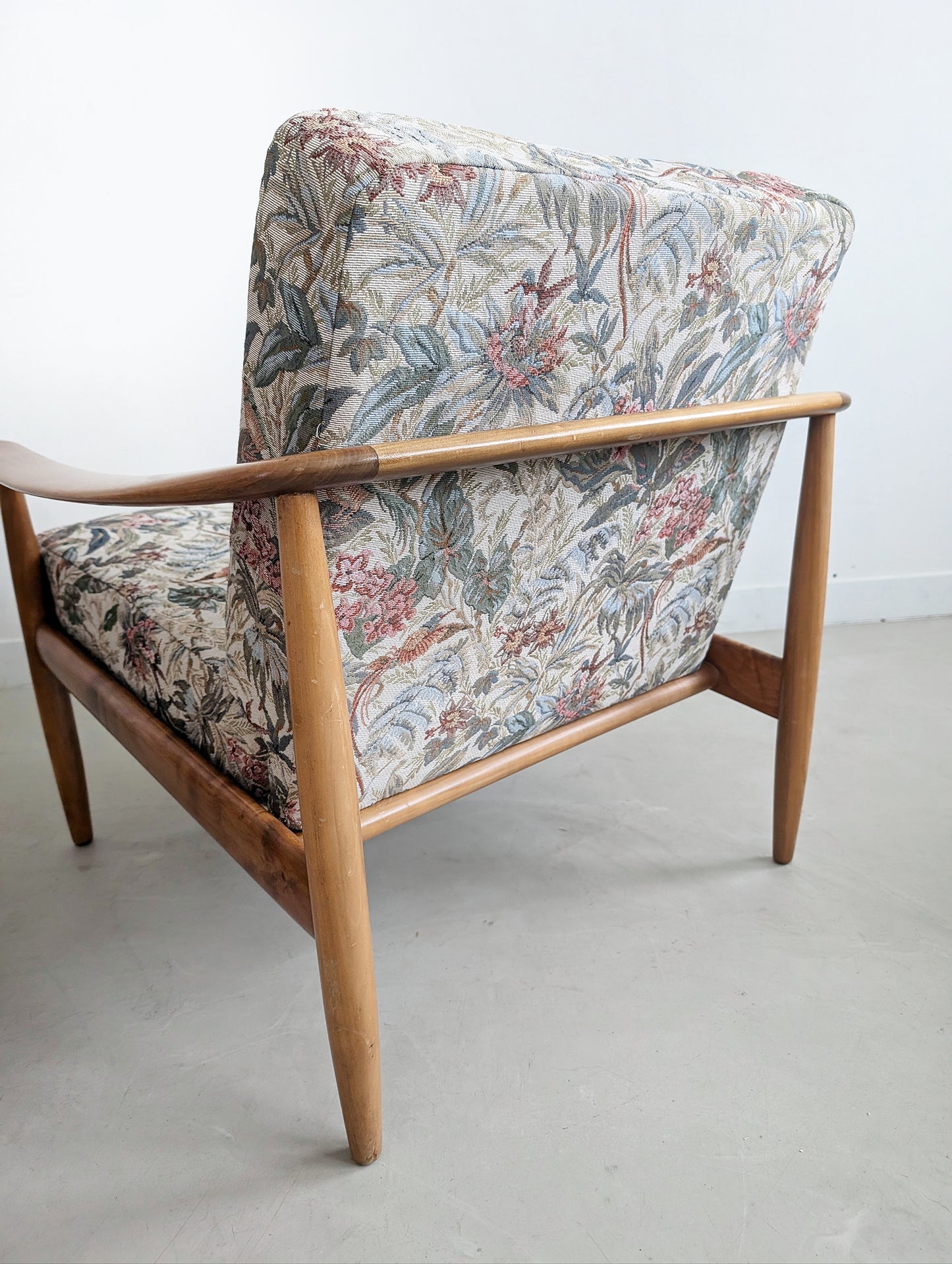 Set of 2 Floral Print Lounge Chairs by Carl Straub for Goldfeder 1960s