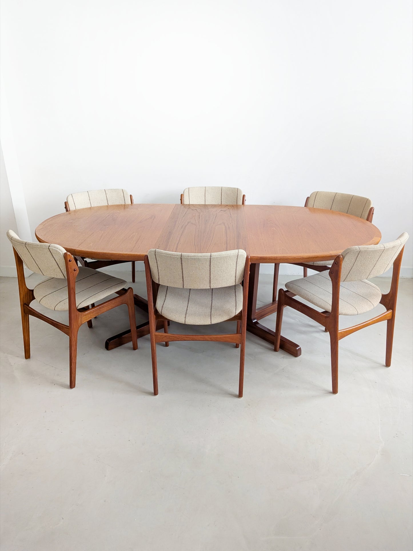 Set of 6 'Model 49' Dining Chairs by Erik Buck for Oddense Maskinsnedkeri 1960's