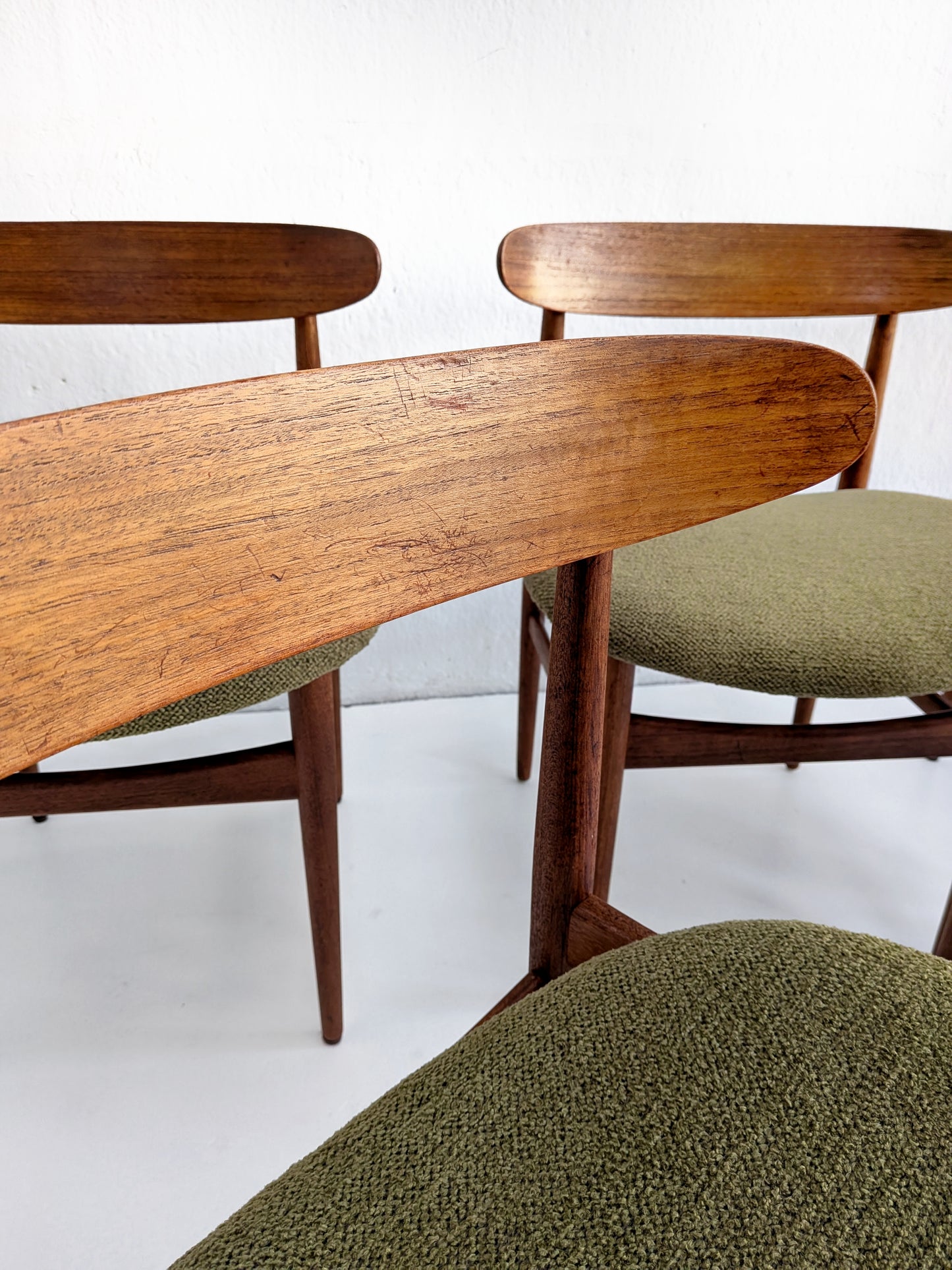Set of 6 Midcentury Dining Chairs 1960s