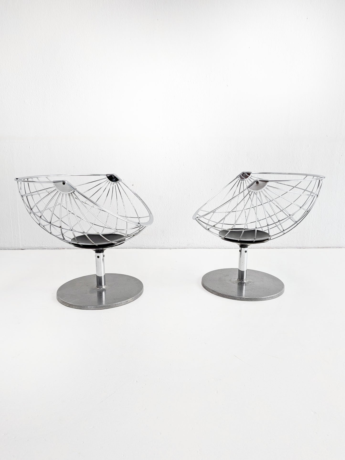 Set of 2 'Atomic Ball' Chairs by Rudi Verelst for Novalux 1970s
