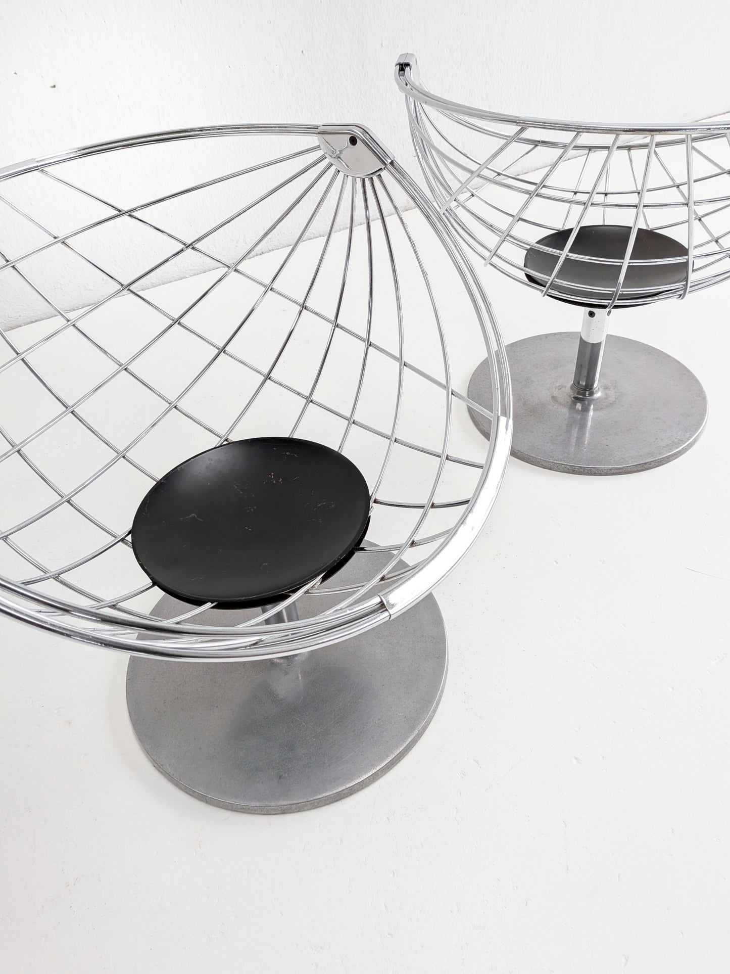 Set of 2 'Atomic Ball' Chairs by Rudi Verelst for Novalux 1970s