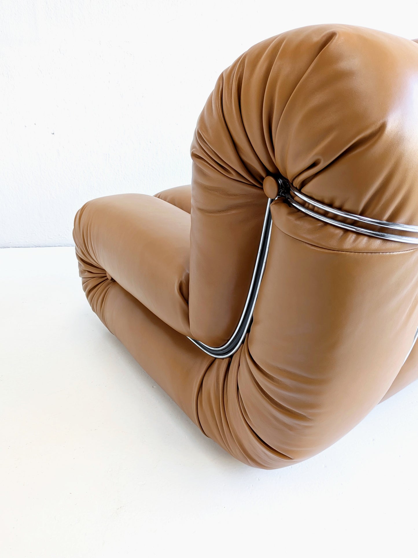 'Velasquez' Lounge Chair by Rino Maturi for Mimo Padova 1970s