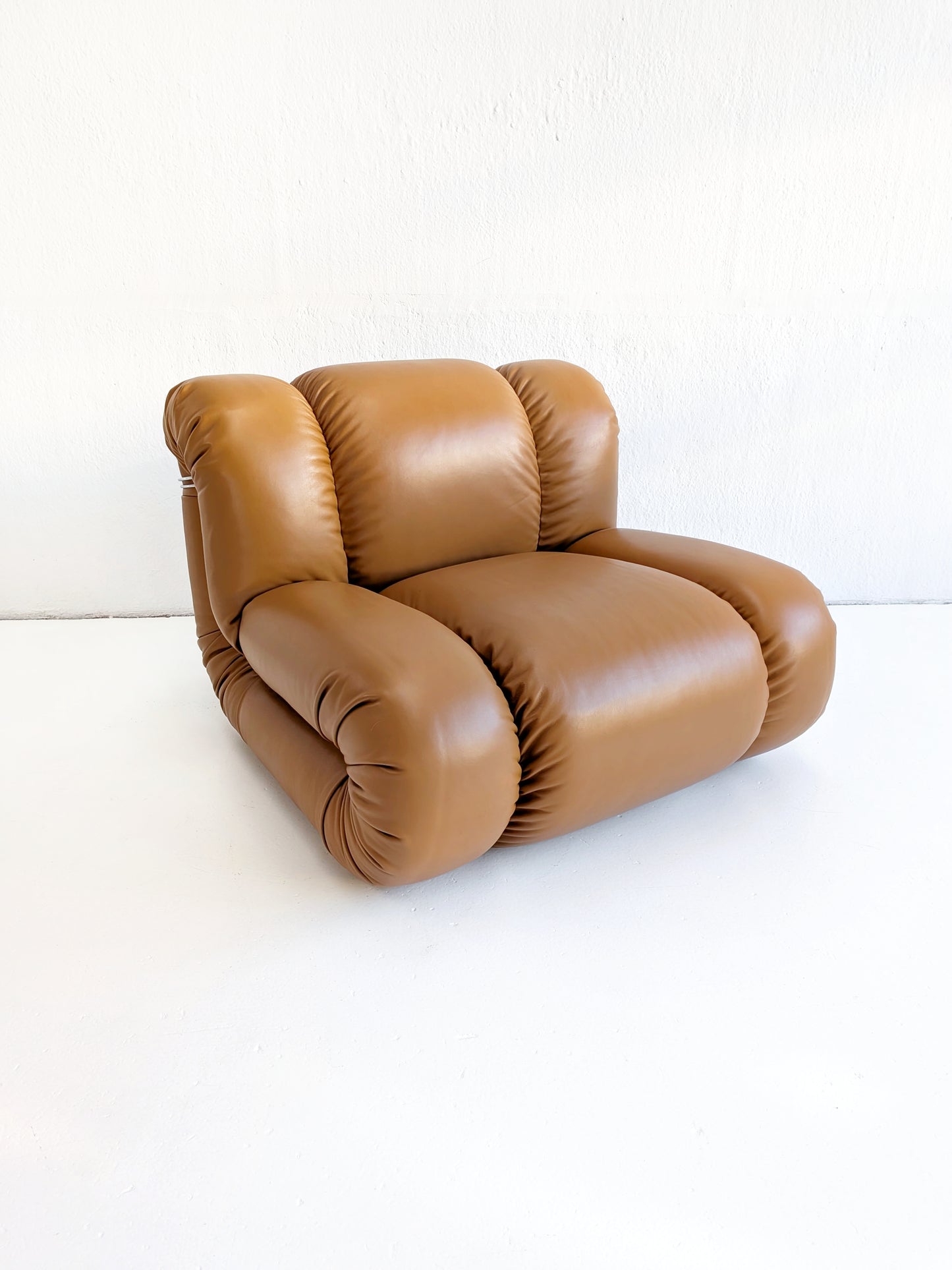 'Velasquez' Lounge Chair by Rino Maturi for Mimo Padova 1970s