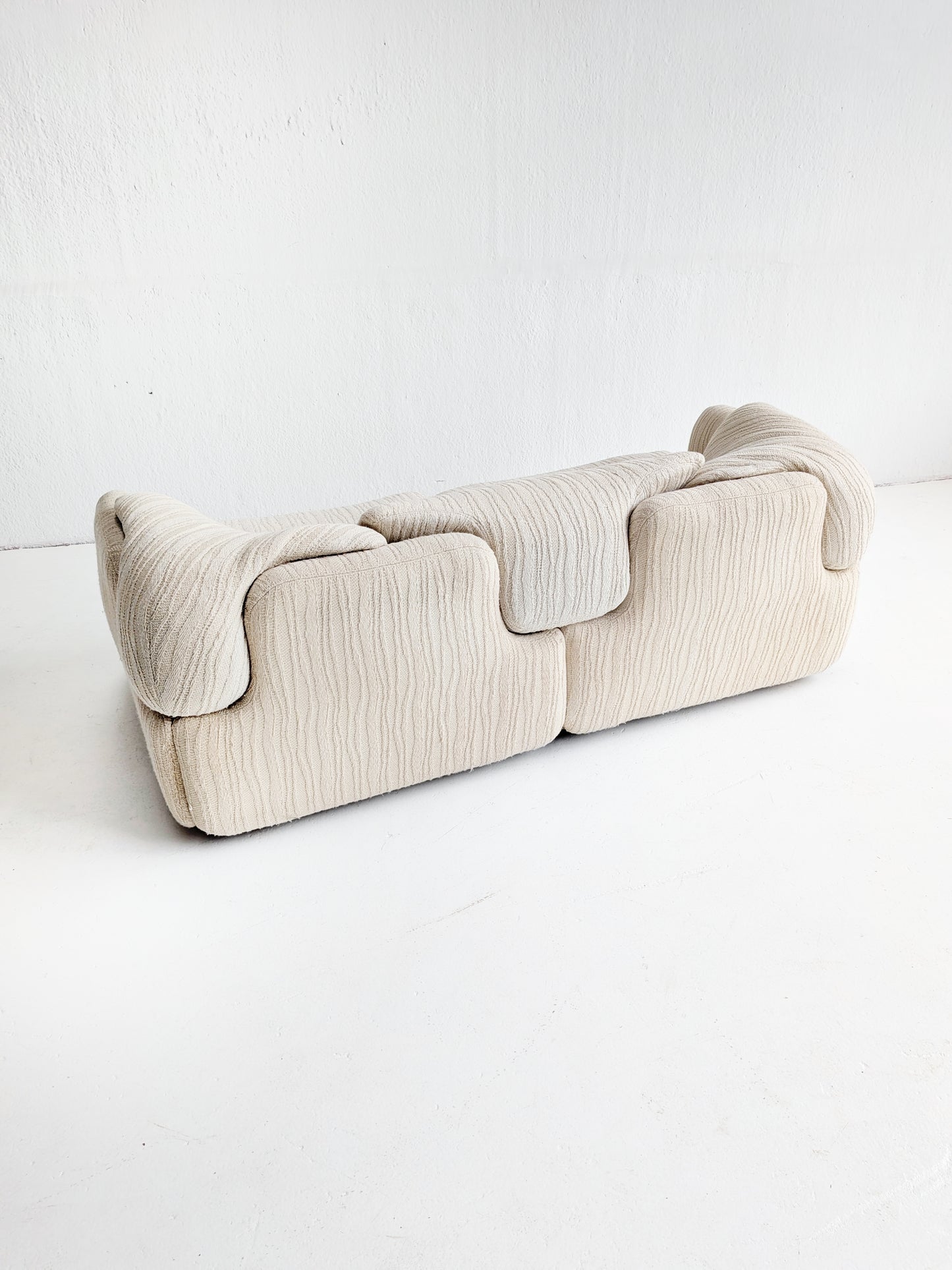 'Confidential' Sofa by Alberto Rosselli for Saporiti 1970s