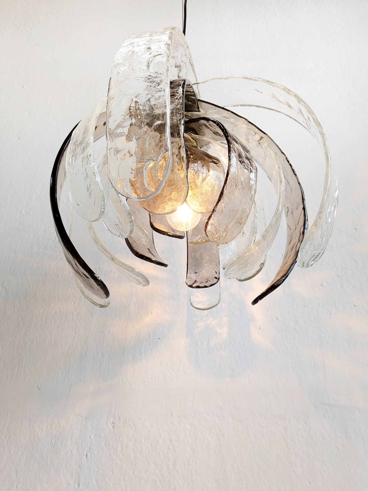 Artichoke Pendant Lamp 'LS 181' by Carlo Nason for AV Mazzega 1970s