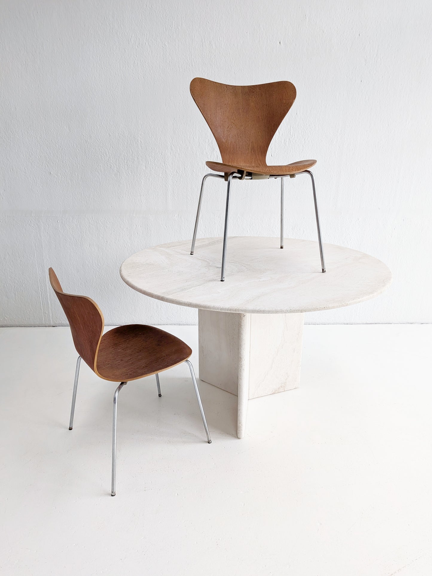 Round Travertine Dining Table 1980's