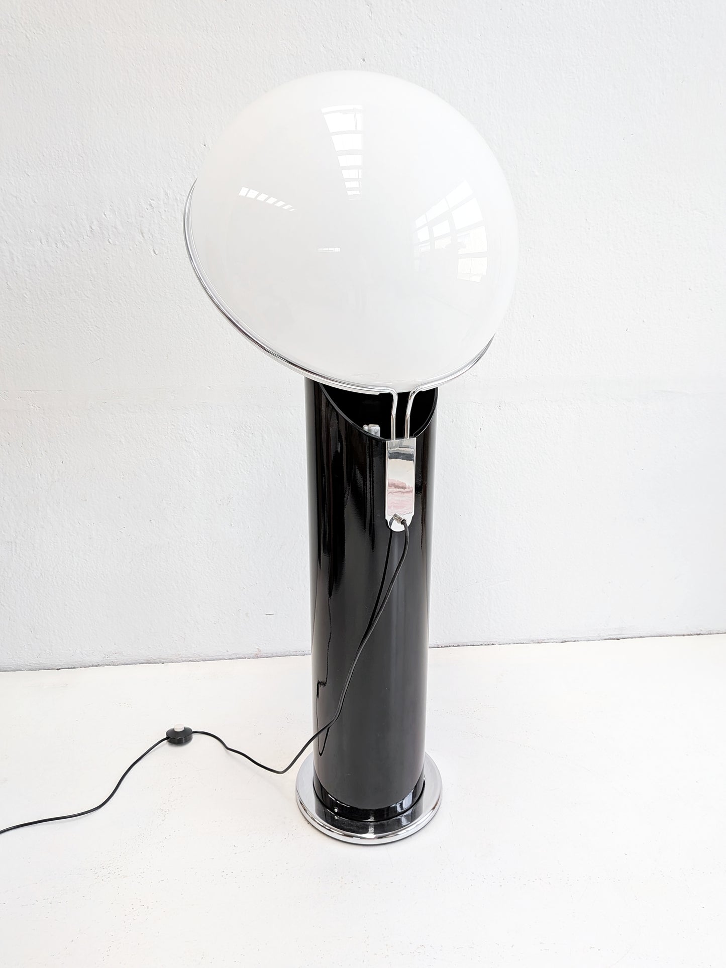 Black 'Ciot' Floor Lamp by Ennio Chiggio for Lumenform 1970s
