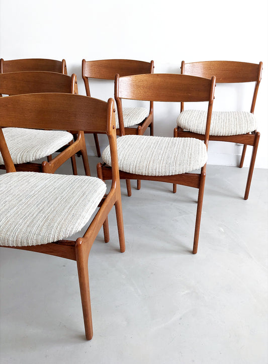 Set of 6 'Model 49' Dining Chairs by Erik Buck for  Oddense Maskinsnedkeri 1960's